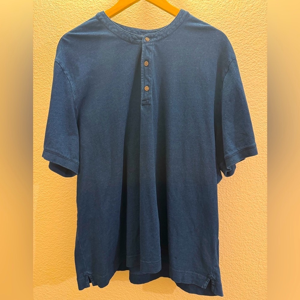 Men’s Henley Shirt